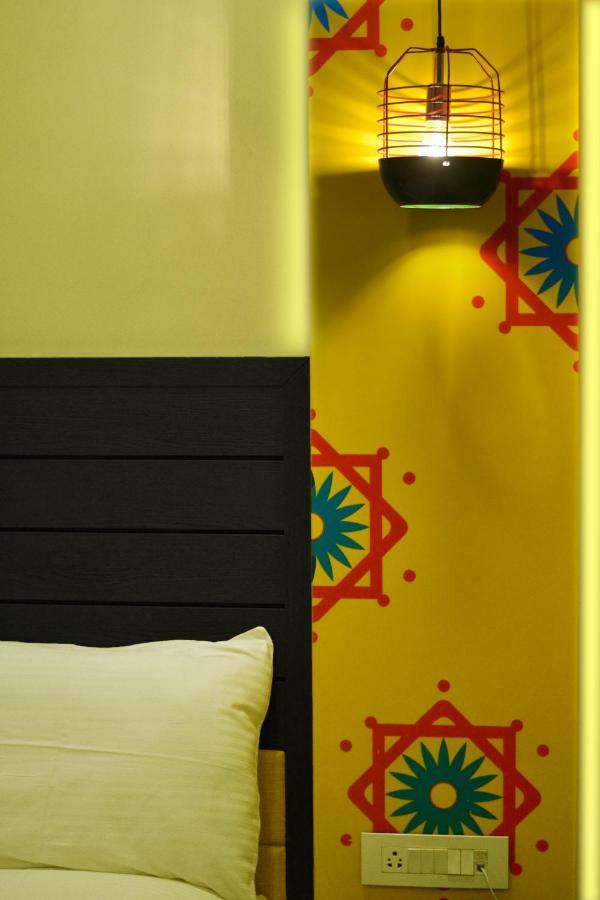 Hotel Asansol International Exteriör bild